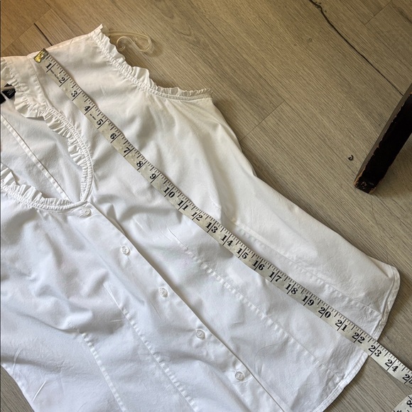 Relativity White Ruffled Sleeveless Button-Front Blouse - Picture 10 of 12